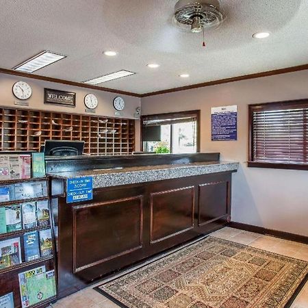 Suburban Studios Charlotte-Ballantyne Pineville Exterior foto