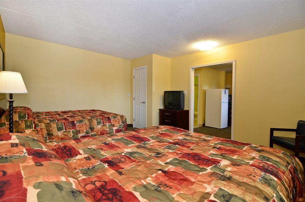 Suburban Studios Charlotte-Ballantyne Pineville Exterior foto