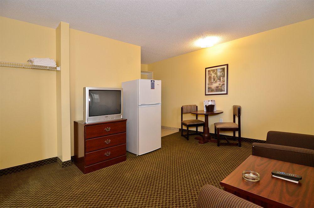 Suburban Studios Charlotte-Ballantyne Pineville Exterior foto
